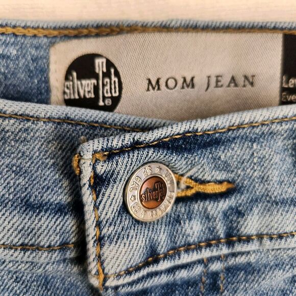Levi Silver Tab Mom High Waist W26 L27  Blue Jeans - Picture 9 of 16